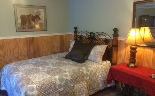 Alaska Grizzly Lodge