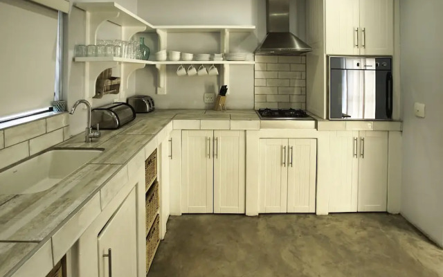 Sandy Feet Langebaan 8-sleeper