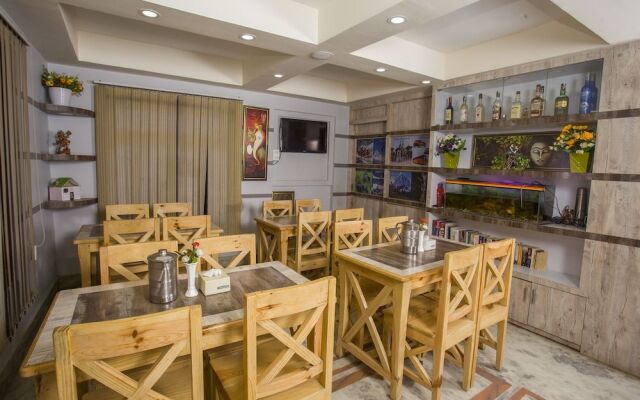 Oyo 167 Adventure Home