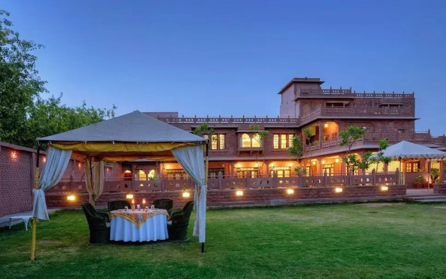TreeHouse Rajbagh