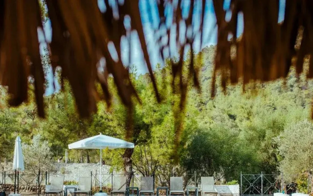 Eski Yeni Tatil Evi