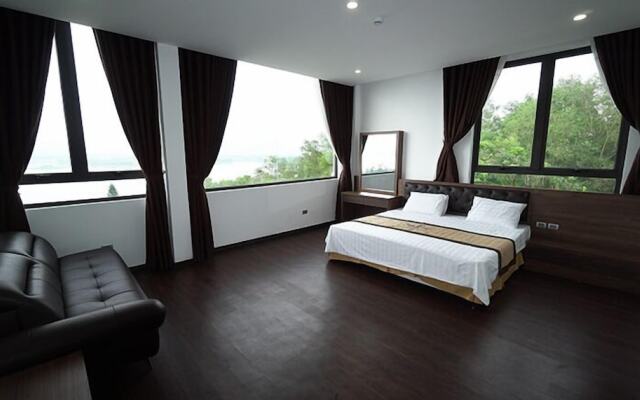 Lakeside Dailai Hotel