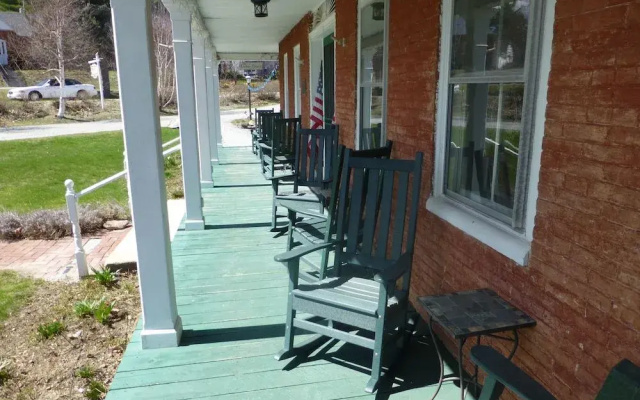 The Birchwood Inn