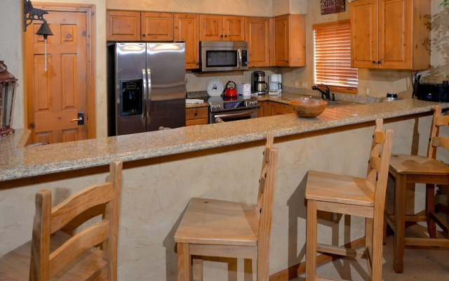 Enclave #193 3 Bedrooms 5 Bathrooms Condo