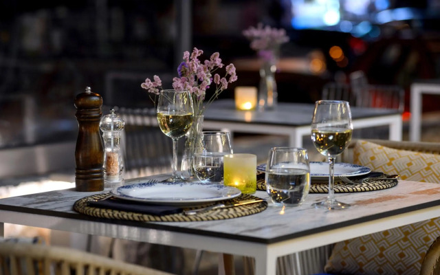 Seasabelle Hotel near Athens Airport