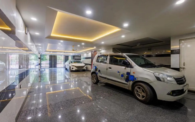 OYO Capitol O Mvm Residency