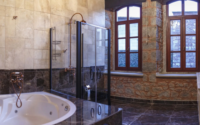 Verula City Luxury Villa