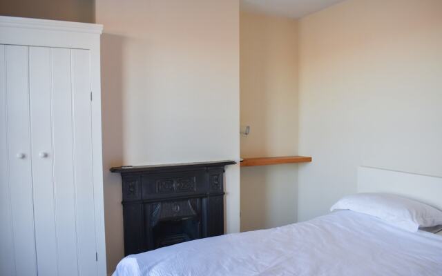 2 Bedroom Garden Home In Preston Park