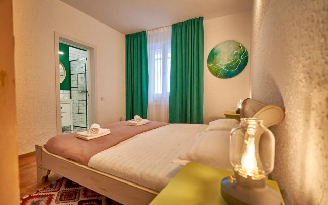 Family TreeZ Premium Apartments