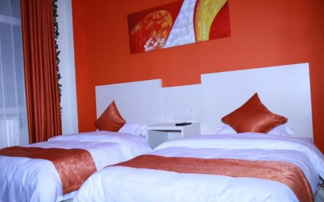 Shell Chengde Longhua County Xingzhou Road Hotel