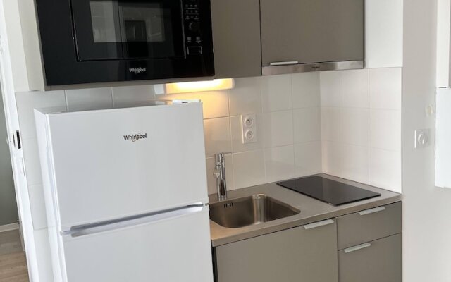 Hotel Les Portes De Paris