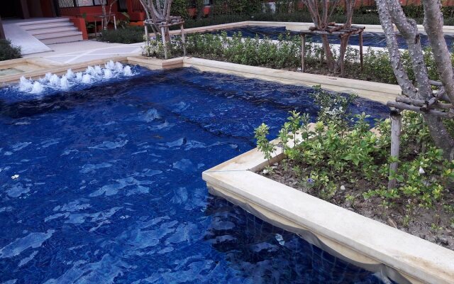 Bluroc Hua Hin Resort Condo