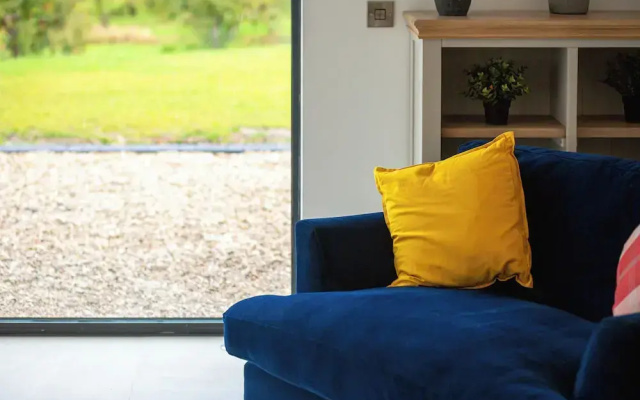 Orchard Barn-Luxury 4 BD Barn Conversion