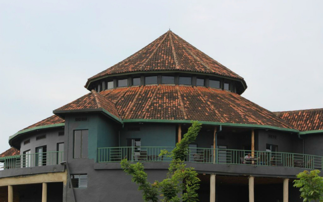 Nyungwe Top View Hotel