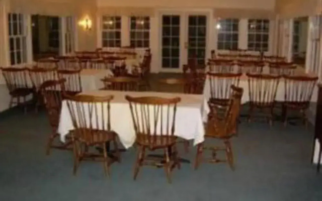 Blackberry River Inn
