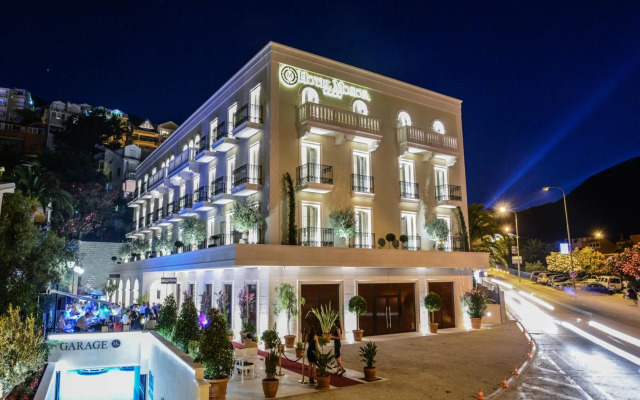 Hotel Moskva