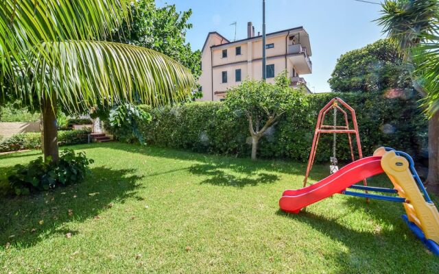 Nice Apartment in Guardavalle Marina With 1 Bedrooms