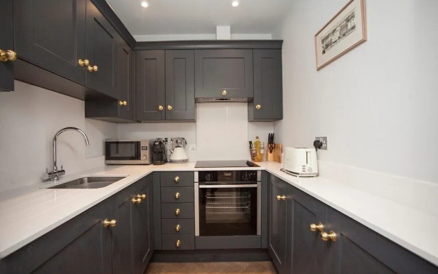 Stylish City Centre Apartment - Bath