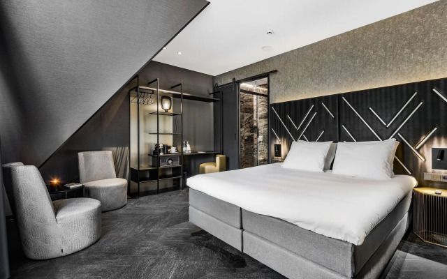 Le Petit Marin Boutique Hotel