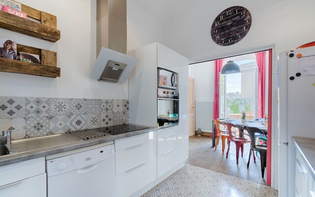 Charming Modern and Comfortable Villa-pool