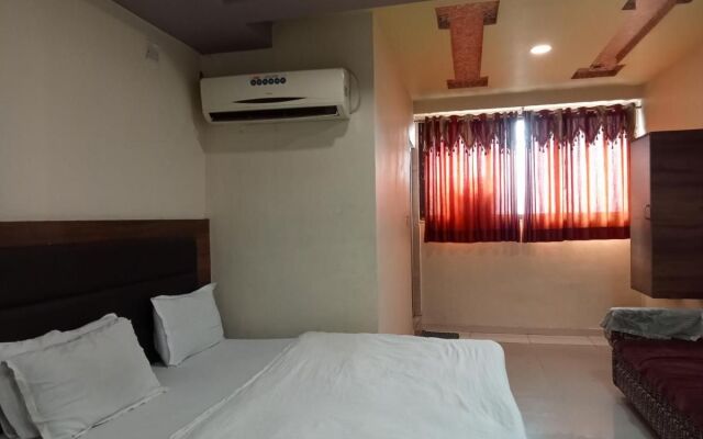 OYO Spot on  8592 Hotel Paras Palace