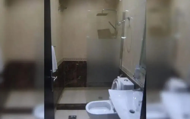 Al Manazil Suite
