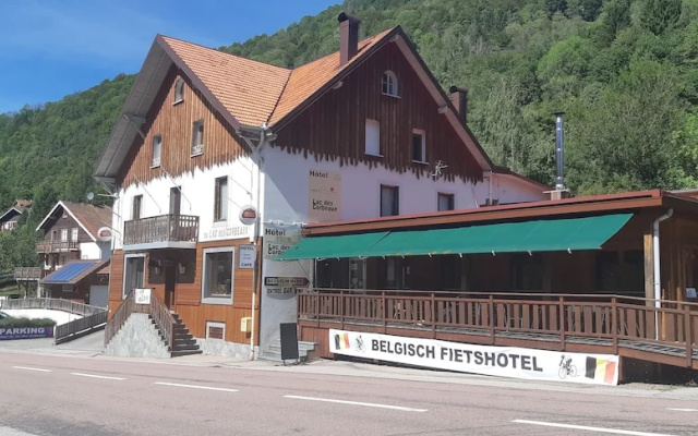 hotelImage