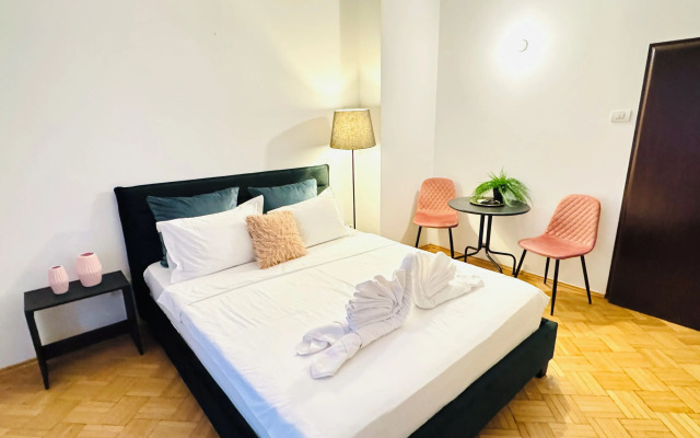 University Square Studio