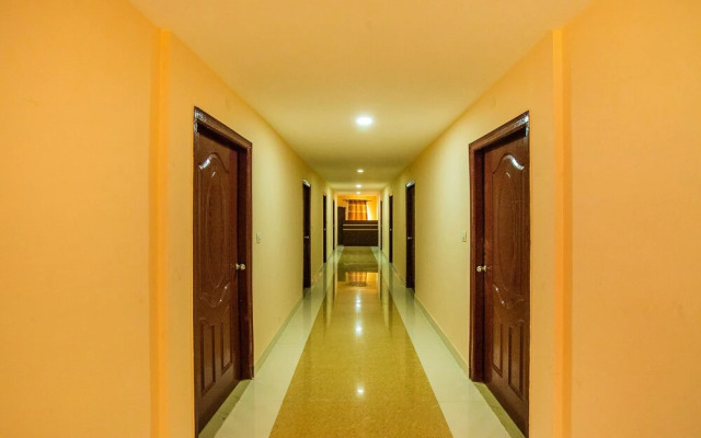 OYO 19846 Metro Residency
