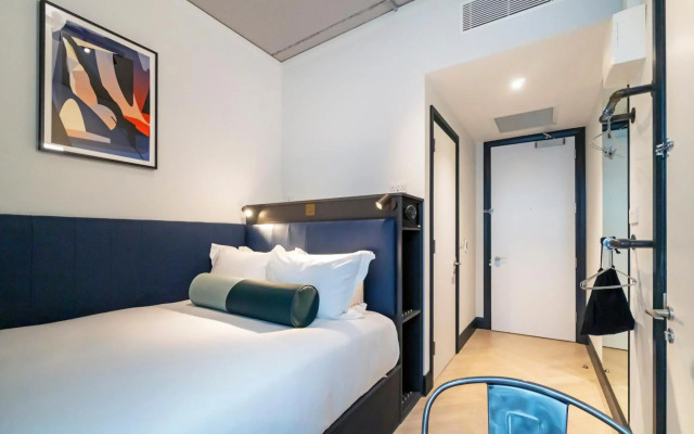Manousos City Hotel