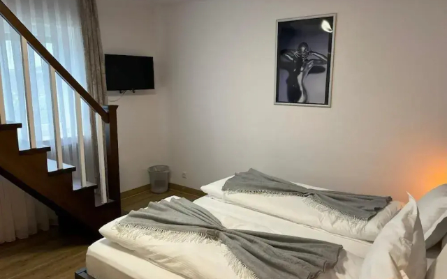 Haven - Hotel Dona