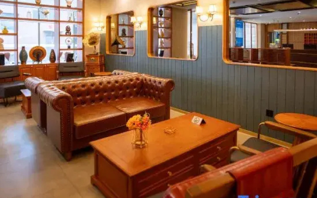 James Joyce Coffetel Hotel (Chifeng Hexigten Banner Wulanbutong Scenic Area)