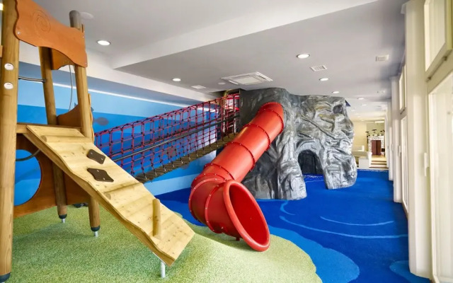 Verudela Beach & Villa Resort