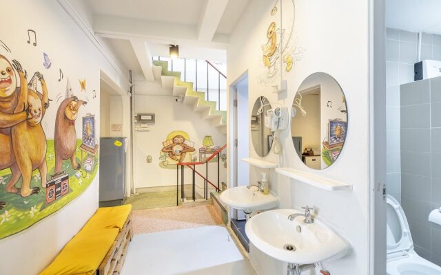 Sloth Hostel