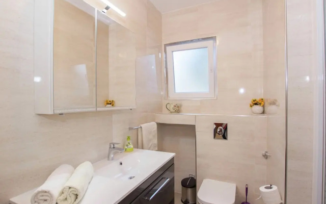 Breezy Stay Near Trogir