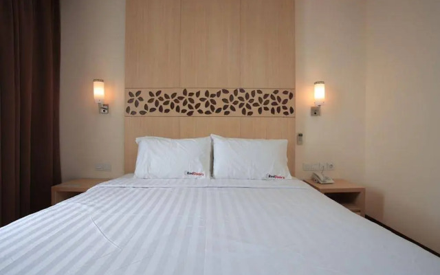 RedDoorz Premium @ Karang Tenget Tuban