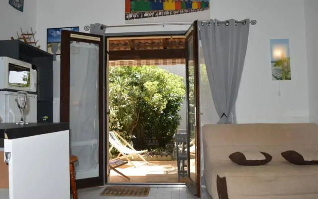 Maison Saint-Cyprien, 2 pièces, 6 personnes - FR-1-225D-323