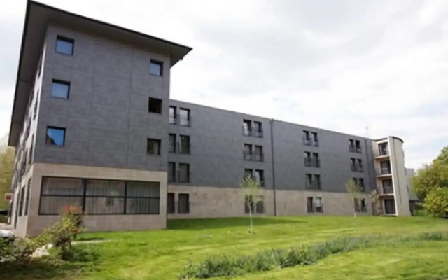 Zenao Appart Hôtel Nevers Quai de Loire