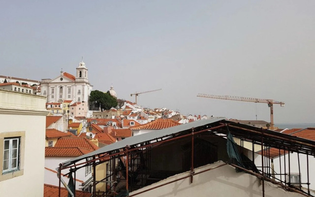 Stylish Lisbon Apartment in Alfama