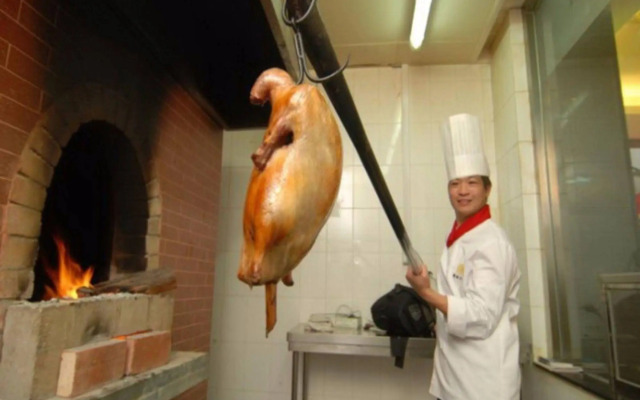 Отель Beijing Jinlong Hotspring