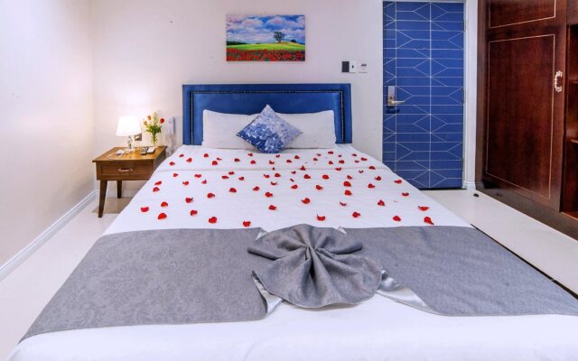 Thu Trang Beachfront Hotel