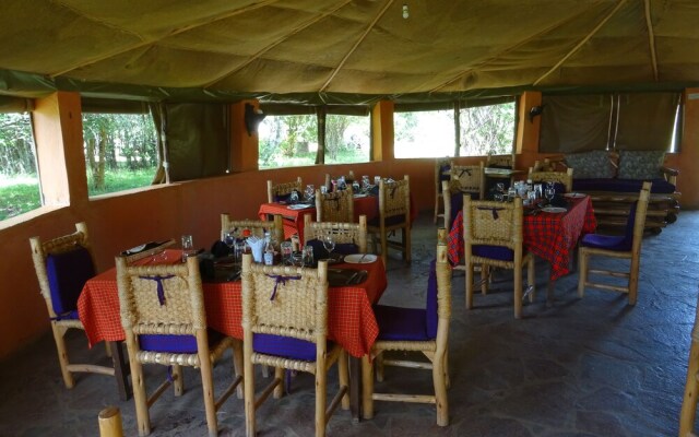 Crocodile Camp-Masai Mara