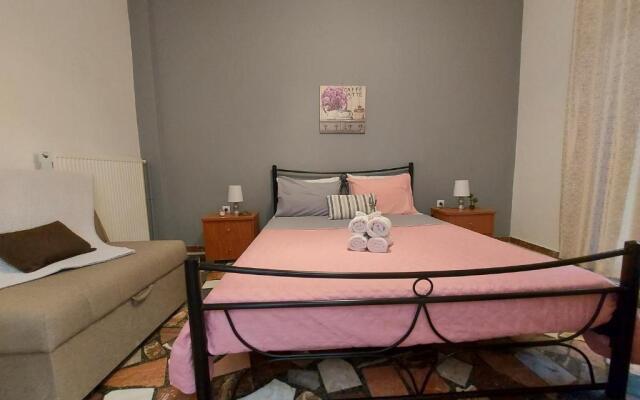 Niki Thalia Viros Apartment No1