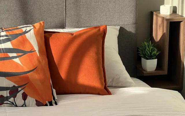 Salyut Apartments on Leninsky Prospekt