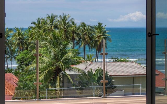 Sunset Boulevard Jaco Beach 405