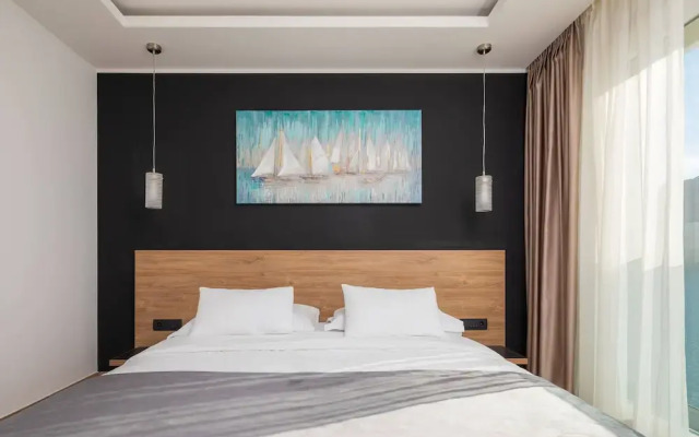 Beachfront Villa Seashell with Pool