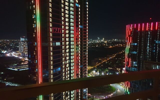 Cosmy Orchard Pool View at Pakuwon Mall