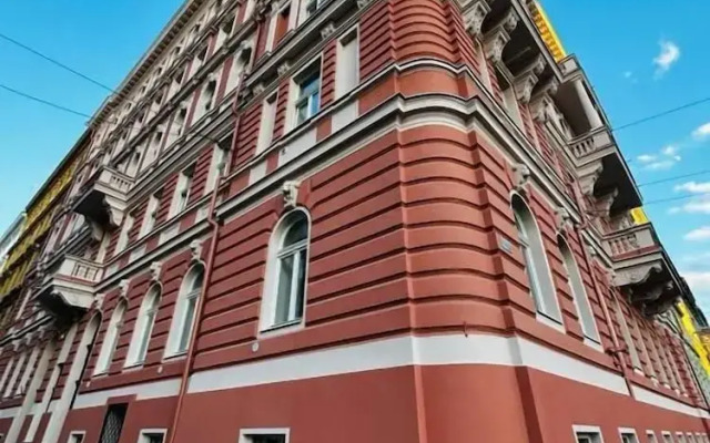 Rose suites and rooms