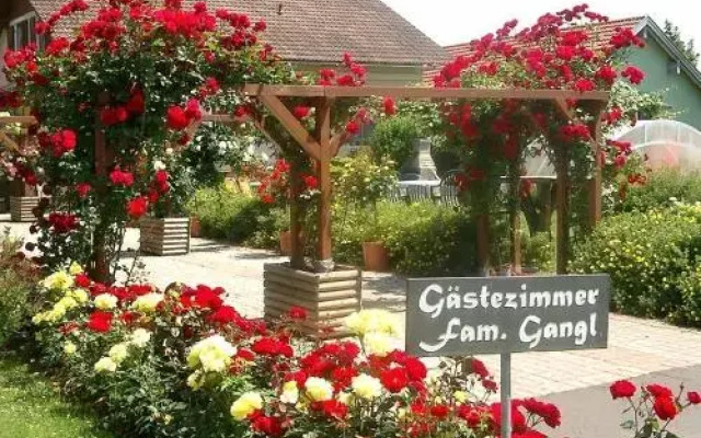 Gästehaus Kristall - Familie Gangl