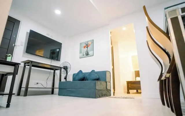 Spotlight Hotel near Hundred Islands wharf
